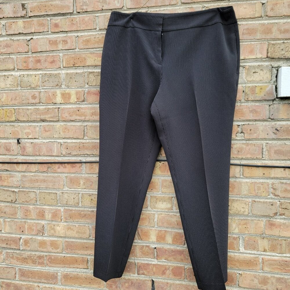 Jones New York Ladies Black Pin Stripe Slacks, Size 16, Kasper Brand - Picture 2 of 9